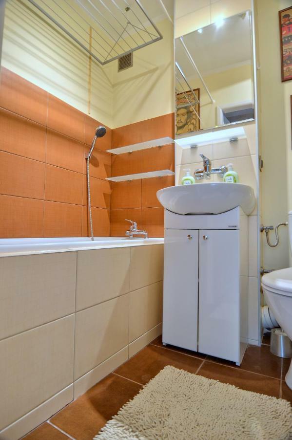 Sloneczny Apartament Grzybowska Warschau Buitenkant foto