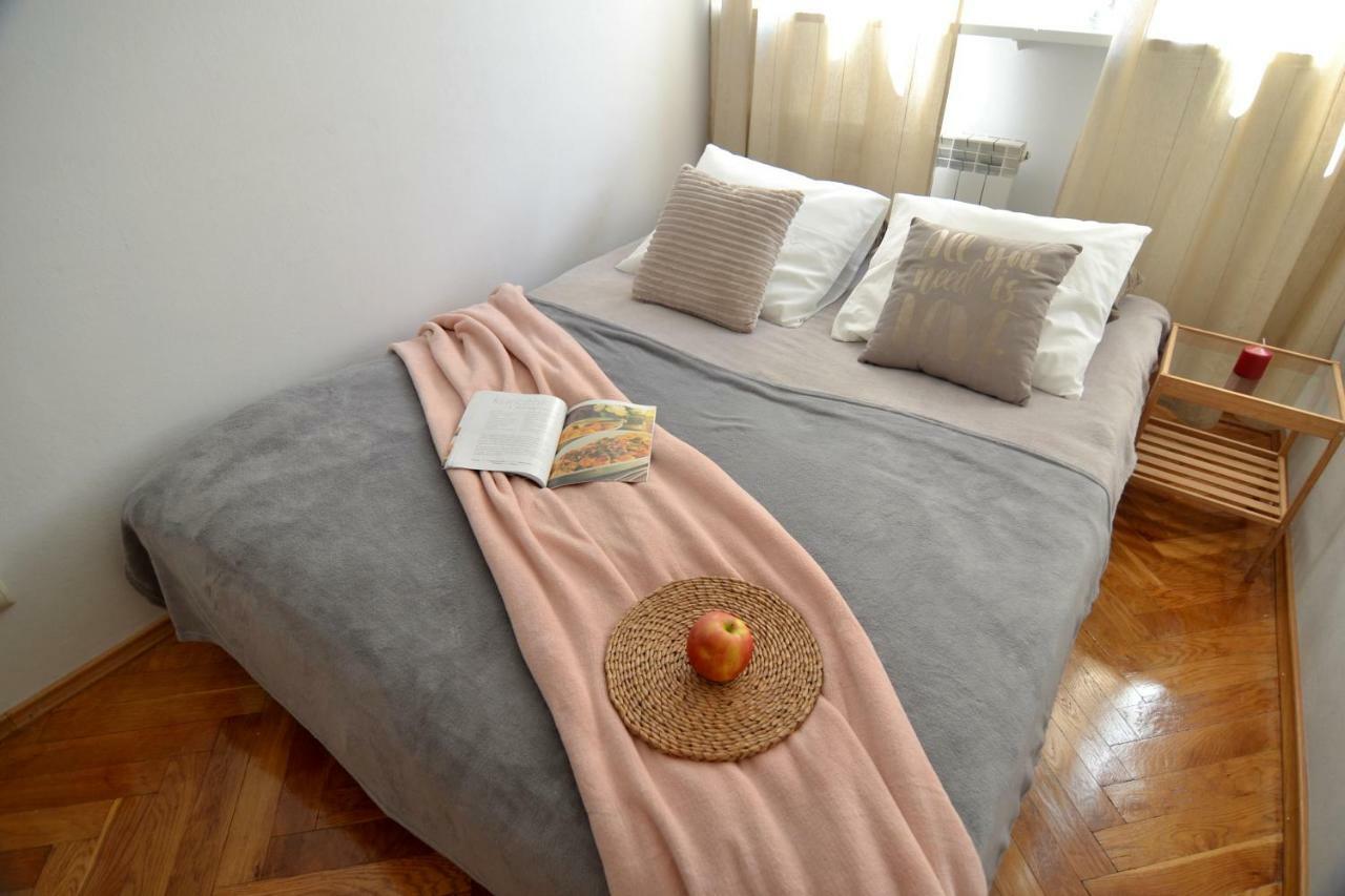 Sloneczny Apartament Grzybowska Warschau Buitenkant foto